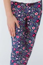 Load image into Gallery viewer, Flower Farm Legging
