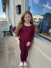 Load image into Gallery viewer, Burgundy French Terry Cargo Pant
