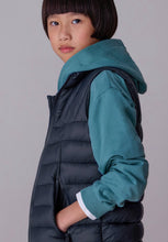 Load image into Gallery viewer, Lightweight Puffer Vest
