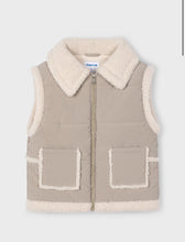 Load image into Gallery viewer, Sherpa Vest
