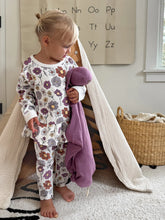 Load image into Gallery viewer, Bouquet Ruffled Sweatsuit
