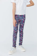 Load image into Gallery viewer, Flower Farm Legging
