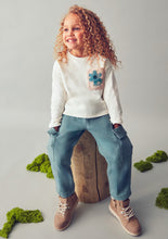 Load image into Gallery viewer, Tee w Crochet Pocket
