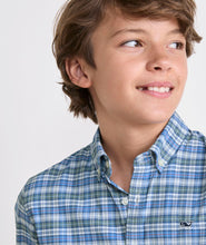 Load image into Gallery viewer, Faraway Perf Shirt
