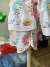 Load image into Gallery viewer, Mutli Floral Active Set
