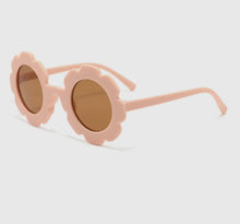 Load image into Gallery viewer, Flower Sunglasses
