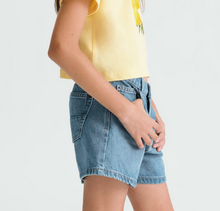 Load image into Gallery viewer, Basic Light Wash Denim 026
